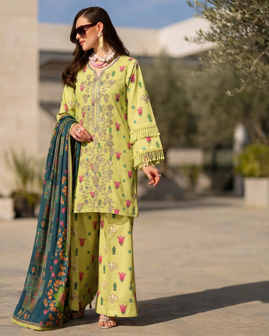 A Girl in the Paradise – Linen Collection